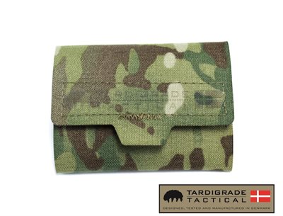 Quark - Credit Card Holder multicam lukket